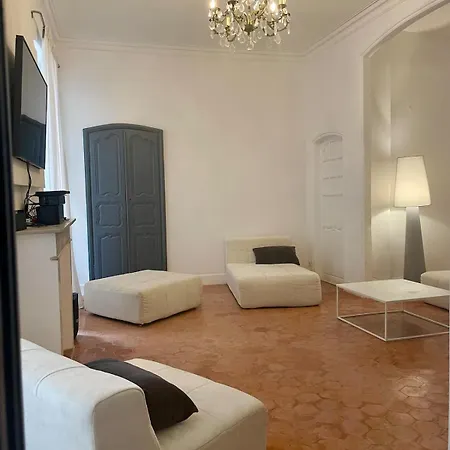 130 M2 à Proximité Et Cathédrale Appartement
