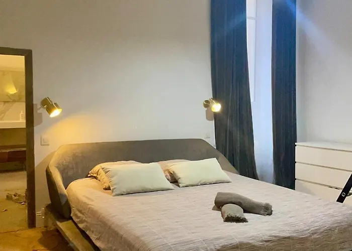 130 M2 A Proximite Et Cathedrale Ajaccio (Corsica)